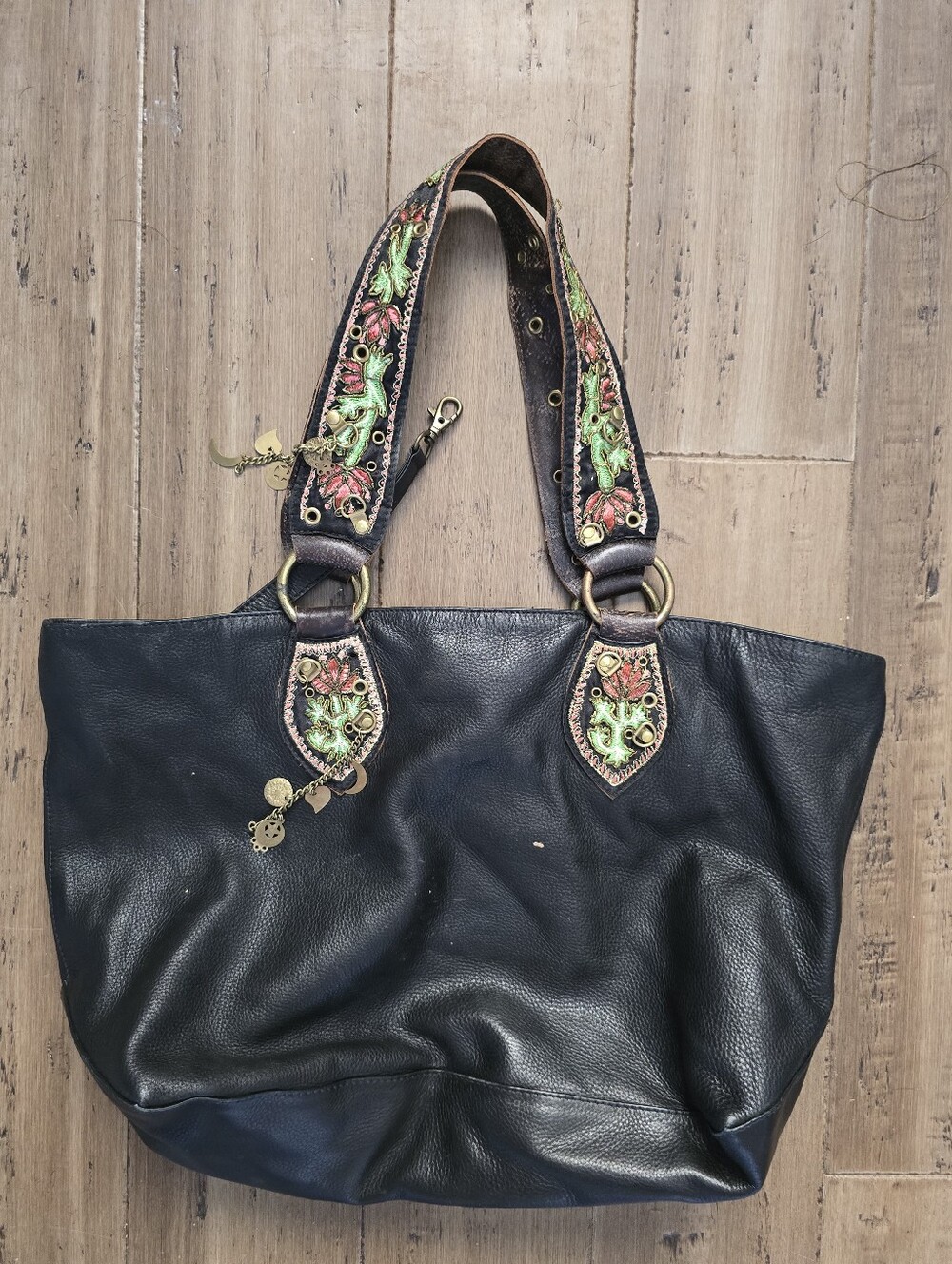 Betsey Johnson hobo bag